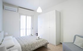 Ale E-Commerce Holiday Home